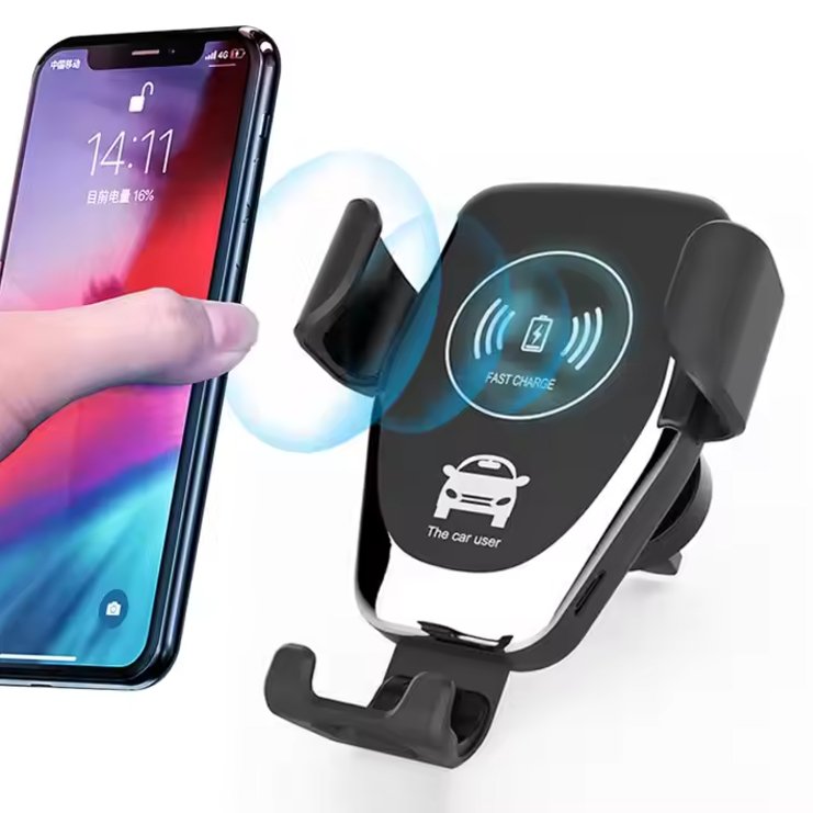 Wireless car charger with smartphone